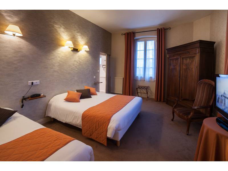 Hotel Les Tilleuls, Bourges Bagian luar foto